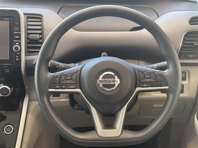 セレナ Ｘ　インテリジェント　エマージェンシーブレーキ　純正８インチナビ　ＣＤ／ＤＶＤ／ＢＴ／フルセグ／ＵＳＢ　アラウンドビューモニター　フリップダウンモニター　両側電動スライドドア（42枚目）