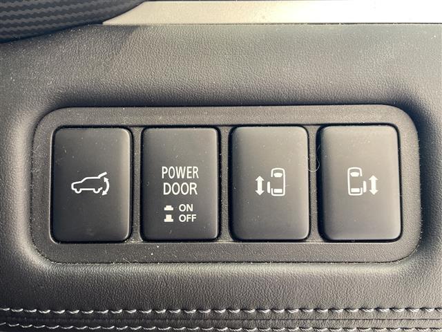 デリカＤ：５ Ｇ　パワーパッケージ　三菱ｅ－Ａｓｓｉｓｔ　フリップダウンモニター　純正メモリナビ　全方位カメラ　両側電動ドア　パワーバックドア　オートクルーズコントロール　ＬＥＤ　シートヒーター　ブラインドスポットモニター　ＥＴＣ（8枚目）