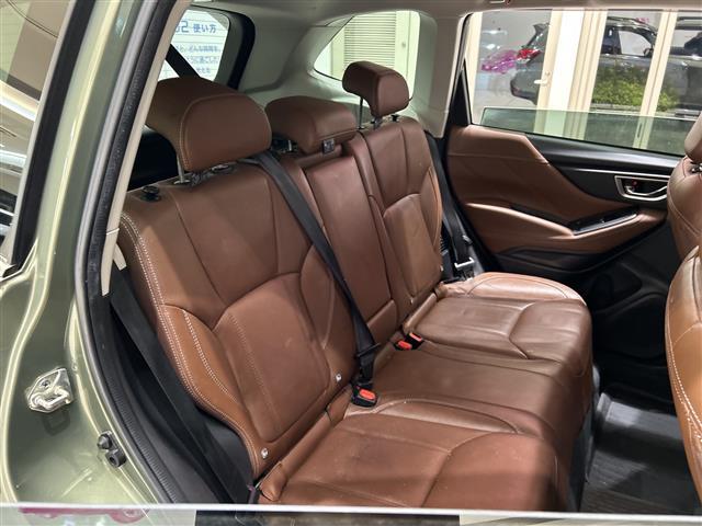 フォレスター アドバンス　アイサイト　純正８インチメーカーナビ　ＣＤ／ＤＶＤ／ＢＴ／ＵＳＢ／フルセグ　バックカメラ　サイドカメラ　パワーバックドア　レーダークルーズコントロール　レーンキープアシスト　ＬＥＤ（13枚目）