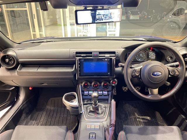 ＢＲＺ Ｒ　アイサイト☆フローティングディスプレイオーディオ　ＢＴ／ＵＳＢ　デジタルインナーミラー　レーダークルーズコントロール　ＬＥＤヘッドライト　シートヒーター　純正１７インチアルミホイール（2枚目）