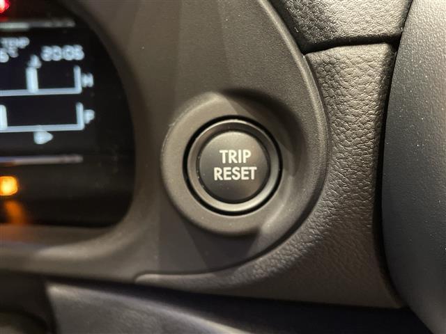 ＢＲＺ Ｒ　アイサイト☆フローティングディスプレイオーディオ　ＢＴ／ＵＳＢ　デジタルインナーミラー　レーダークルーズコントロール　ＬＥＤヘッドライト　シートヒーター　純正１７インチアルミホイール（18枚目）