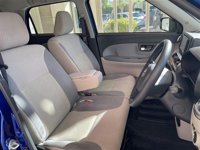 ピクシスジョイ Ｆ　Ｘ　ＳＡＩＩ　スマートアシスト　純正メモリナビ（ＣＤ／ＢＴ／ワンセグ）　オートライト　アイドリングストップ　禁煙車（11枚目）