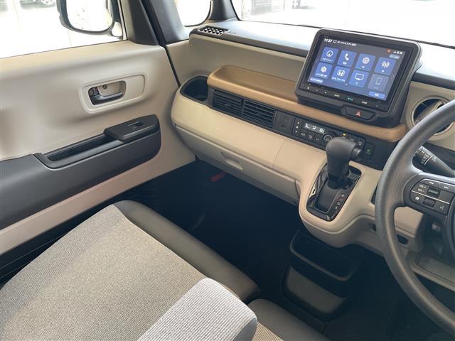 N-BOX ベースグレード ホンダセンシング 純正8インチメモリナビ バックカメラ 片側パワースライドドア レーダークルーズコントロール LEDオートライト シートヒーター 電子パーキング ステアリングスイッチ 純正ETC 禁煙(10枚目)