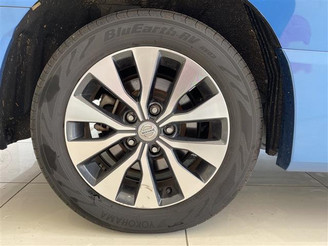 セレナ ハイウェイスター エマージェンシーブレーキ プロパイロット 純正フリップダウンモニター 純正9インチメモリナビ アラウンドビューモニター 両側パワースライドドア LED 純正16インチアルミ 電子パーキング 純正ETC(26枚目)