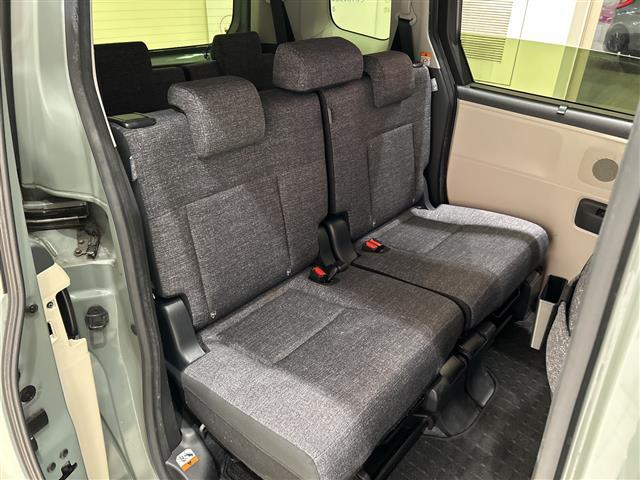 シエンタ Ｚ　純正フリップダウンモニター　純正ナビ　パノラミックビューモニター　両側パワースライドドア　レーダークルーズコントロール　ＬＥＤ　シートヒーター　ステアリングヒーター　ブラインドスポットモニター　ＥＴＣ（13枚目）