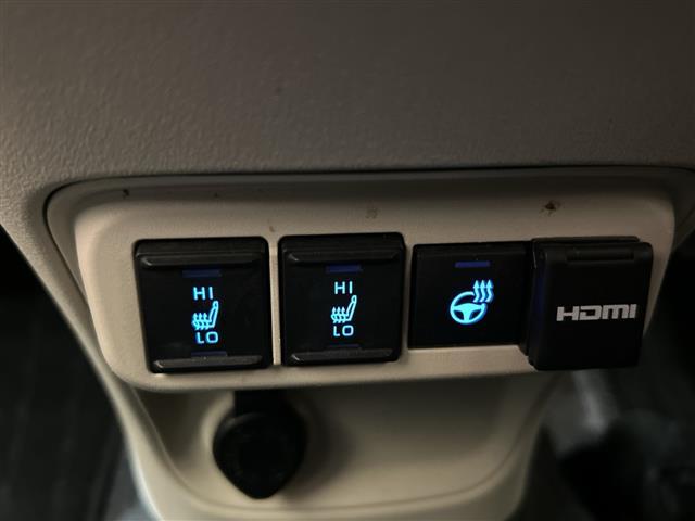 シエンタ Ｚ　純正フリップダウンモニター　純正ナビ　パノラミックビューモニター　両側パワースライドドア　レーダークルーズコントロール　ＬＥＤ　シートヒーター　ステアリングヒーター　ブラインドスポットモニター　ＥＴＣ（36枚目）