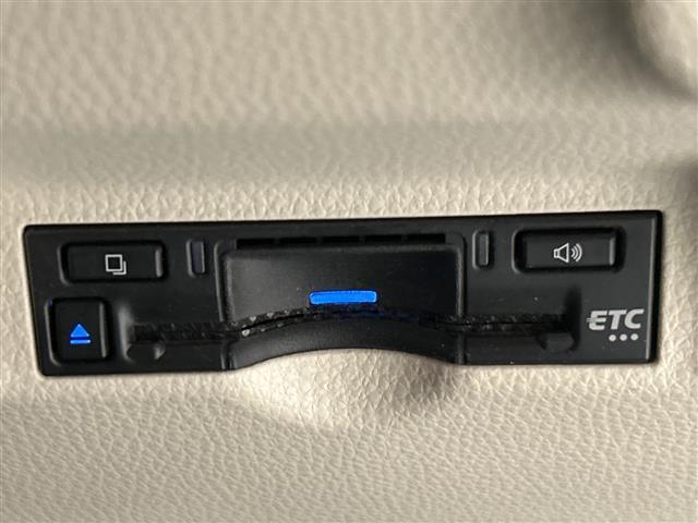 シエンタ Ｚ　純正フリップダウンモニター　純正ナビ　パノラミックビューモニター　両側パワースライドドア　レーダークルーズコントロール　ＬＥＤ　シートヒーター　ステアリングヒーター　ブラインドスポットモニター　ＥＴＣ（41枚目）