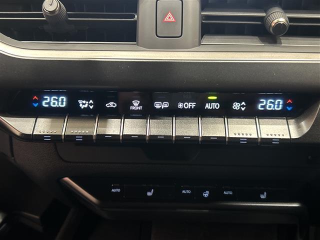 ＵＸ ＵＸ２５０ｈ　バージョンＣ　衝突軽減ブレーキ　純正ナビ　全方位　レーダークルーズコントロール　ＬＥＤ　ハーフレザーシート　シートヒーター　純正１７インチアルミ　ブラインドスポットモニター　ステアリングヒーター　ＥＴＣ２．０　禁煙（9枚目）