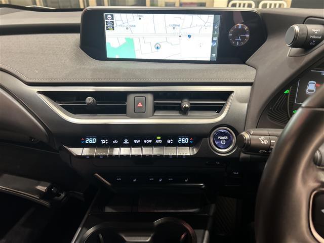 ＵＸ ＵＸ２５０ｈ　バージョンＣ　衝突軽減ブレーキ　純正ナビ　全方位　レーダークルーズコントロール　ＬＥＤ　ハーフレザーシート　シートヒーター　純正１７インチアルミ　ブラインドスポットモニター　ステアリングヒーター　ＥＴＣ２．０　禁煙（29枚目）