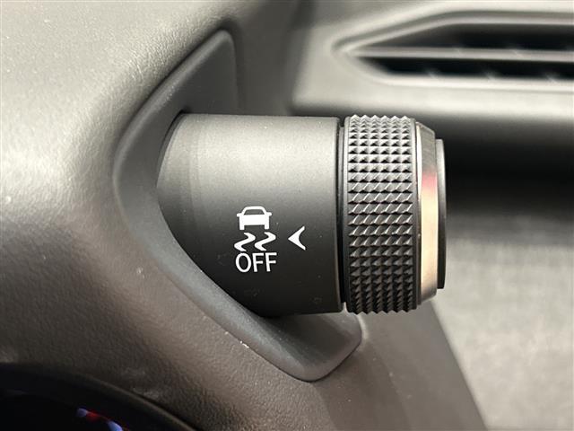 ＵＸ ＵＸ２５０ｈ　バージョンＣ　衝突軽減ブレーキ　純正ナビ　全方位　レーダークルーズコントロール　ＬＥＤ　ハーフレザーシート　シートヒーター　純正１７インチアルミ　ブラインドスポットモニター　ステアリングヒーター　ＥＴＣ２．０　禁煙（32枚目）