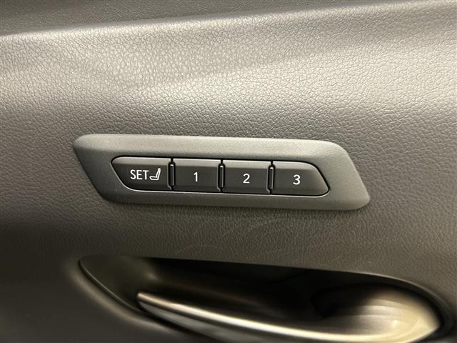 ＵＸ ＵＸ２５０ｈ　バージョンＣ　衝突軽減ブレーキ　純正ナビ　全方位　レーダークルーズコントロール　ＬＥＤ　ハーフレザーシート　シートヒーター　純正１７インチアルミ　ブラインドスポットモニター　ステアリングヒーター　ＥＴＣ２．０　禁煙（41枚目）