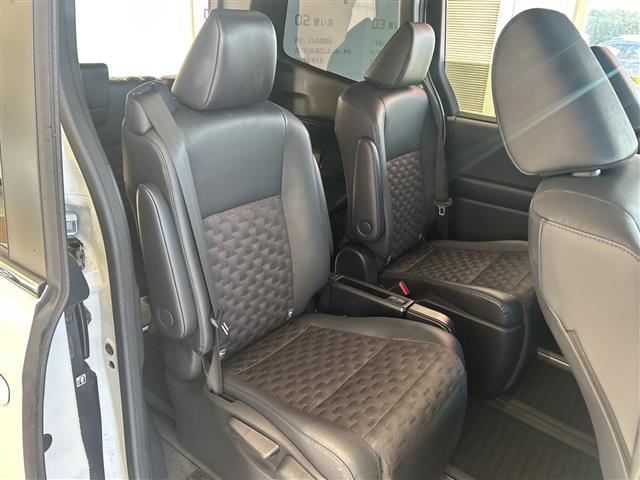 ヴォクシー Ｓ－Ｚ　セーフティセンス　純正１０．５インチナビ　ＣＤ／ＢＴ／ＵＳＢ／ＨＤＭＩ／フルセグ　バックカメラ　フリップダウンモニター　両側電動スライドドア　パワーバックドア　レーダークルーズ（13枚目）