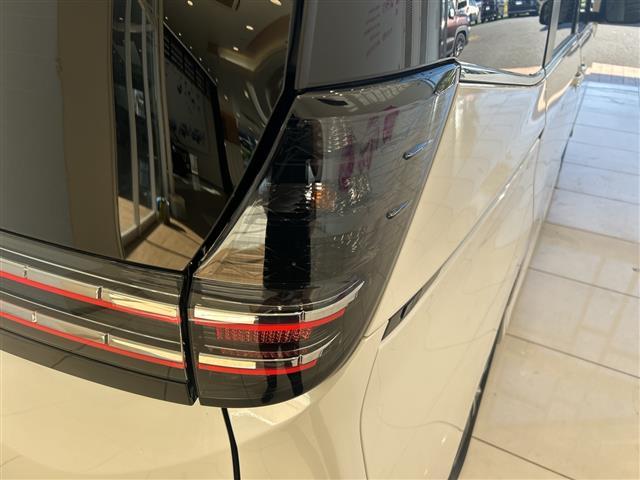 ヴォクシー Ｓ－Ｚ　セーフティセンス　純正１０．５インチナビ　ＣＤ／ＢＴ／ＵＳＢ／ＨＤＭＩ／フルセグ　バックカメラ　フリップダウンモニター　両側電動スライドドア　パワーバックドア　レーダークルーズ（15枚目）