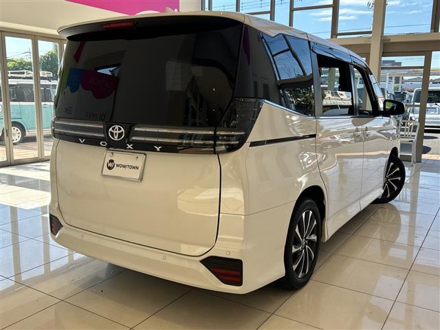 ヴォクシー Ｓ－Ｚ　セーフティセンス　純正１０．５インチナビ　ＣＤ／ＢＴ／ＵＳＢ／ＨＤＭＩ／フルセグ　バックカメラ　フリップダウンモニター　両側電動スライドドア　パワーバックドア　レーダークルーズ（19枚目）