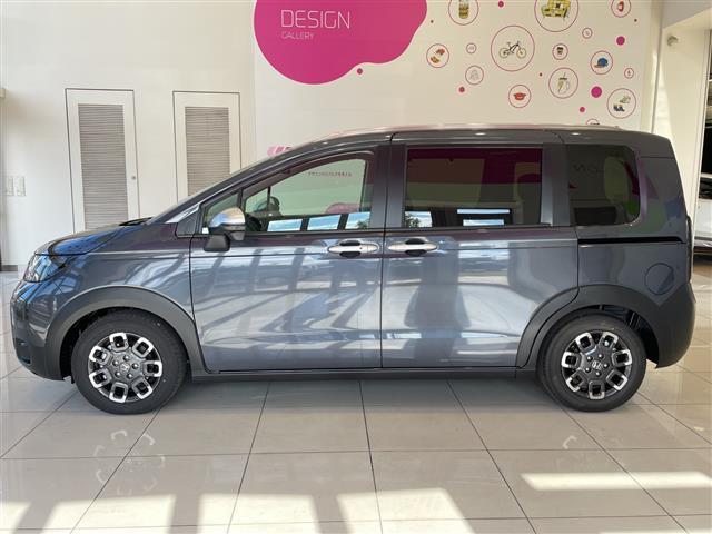 フリード e:HEVクロスター ホンダセンシング 純正9インチメモリーナビ BT/USB/フルセグ/アップルカープレイ バックカメラ 両側電動スライドドア レーダークルーズコントロール レーンキープアシスト LED(22枚目)