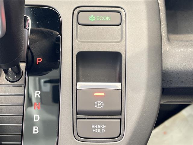 フリード e:HEVクロスター ホンダセンシング 純正9インチメモリーナビ BT/USB/フルセグ/アップルカープレイ バックカメラ 両側電動スライドドア レーダークルーズコントロール レーンキープアシスト LED(28枚目)