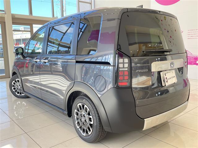 フリード e:HEVクロスター ホンダセンシング 純正9インチメモリーナビ BT/USB/フルセグ/アップルカープレイ バックカメラ 両側電動スライドドア レーダークルーズコントロール レーンキープアシスト LED(43枚目)