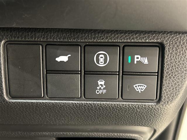 ヴェゼル ｅ：ＨＥＶ　Ｚ　ホンダセンシング　純正ナビ　バックカメラ　パワーバックドア　レーダークルーズコントロール　ＬＥＤ　ハーフレザーシート　シートヒーター　純正アルミ　ブラインドスポットモニター　ワイヤレス充電　純正ＥＴＣ（8枚目）