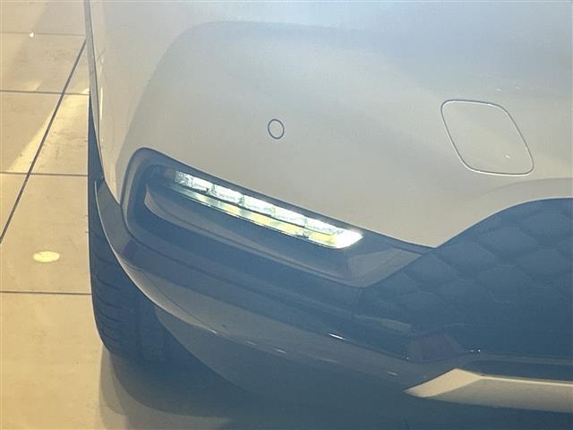 ヴェゼル ｅ：ＨＥＶ　Ｚ　ホンダセンシング　純正ナビ　バックカメラ　パワーバックドア　レーダークルーズコントロール　ＬＥＤ　ハーフレザーシート　シートヒーター　純正アルミ　ブラインドスポットモニター　ワイヤレス充電　純正ＥＴＣ（15枚目）