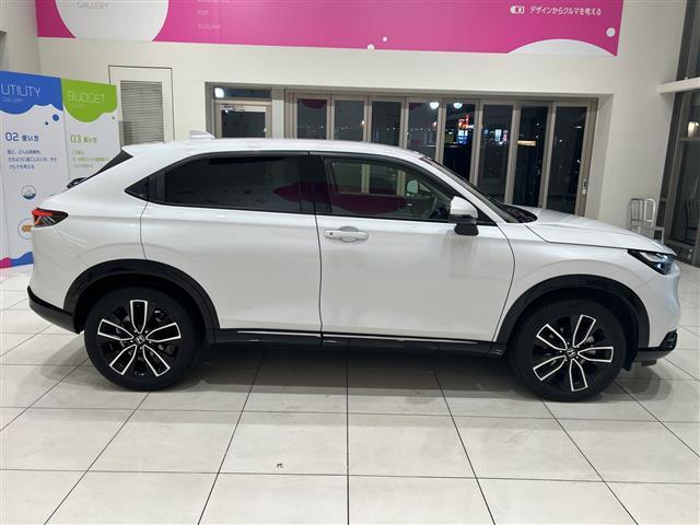 ヴェゼル ｅ：ＨＥＶ　Ｚ　ホンダセンシング　純正ナビ　バックカメラ　パワーバックドア　レーダークルーズコントロール　ＬＥＤ　ハーフレザーシート　シートヒーター　純正アルミ　ブラインドスポットモニター　ワイヤレス充電　純正ＥＴＣ（21枚目）