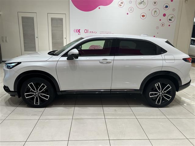 ヴェゼル ｅ：ＨＥＶ　Ｚ　ホンダセンシング　純正ナビ　バックカメラ　パワーバックドア　レーダークルーズコントロール　ＬＥＤ　ハーフレザーシート　シートヒーター　純正アルミ　ブラインドスポットモニター　ワイヤレス充電　純正ＥＴＣ（22枚目）