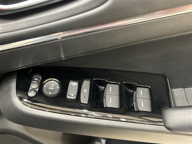 ヴェゼル ｅ：ＨＥＶ　Ｚ　ホンダセンシング　純正ナビ　バックカメラ　パワーバックドア　レーダークルーズコントロール　ＬＥＤ　ハーフレザーシート　シートヒーター　純正アルミ　ブラインドスポットモニター　ワイヤレス充電　純正ＥＴＣ（28枚目）
