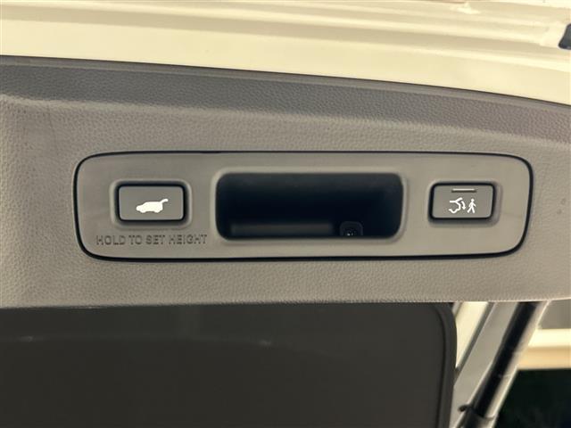 ヴェゼル ｅ：ＨＥＶ　Ｚ　ホンダセンシング　純正ナビ　バックカメラ　パワーバックドア　レーダークルーズコントロール　ＬＥＤ　ハーフレザーシート　シートヒーター　純正アルミ　ブラインドスポットモニター　ワイヤレス充電　純正ＥＴＣ（39枚目）