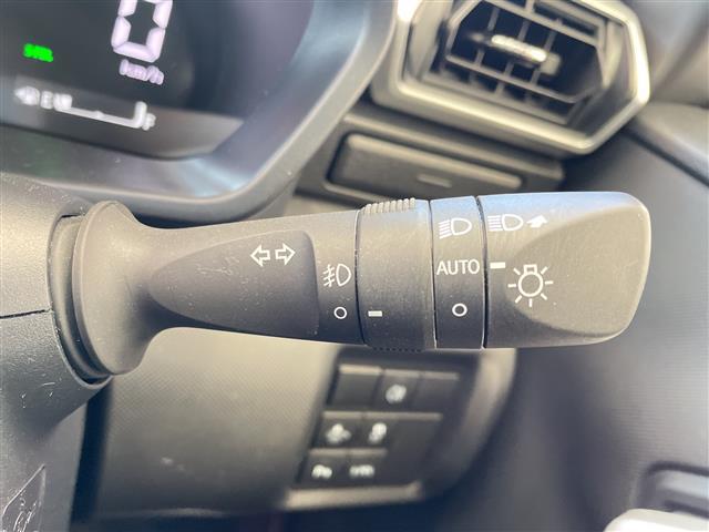 ロッキー プレミアムG HEV スマートアシスト 全方位モニター用カメラ レーダークルーズコントロール LEDオートライト ハーフレザー シートヒーター コーナーセンサー ステアリングスイッチ(11枚目)