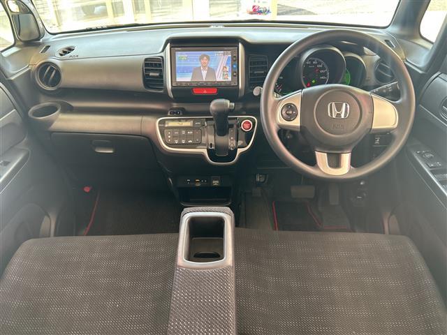Ｎ－ＢＯＸ Ｇ・Ｌパッケージ　純正メモリーナビ　ＣＤ／ＤＶＤ／ＢＴ／フルセグ　バックカメラ　左パワースライドドア　ＥＴＣ　スマートキー×２　禁煙車（2枚目）