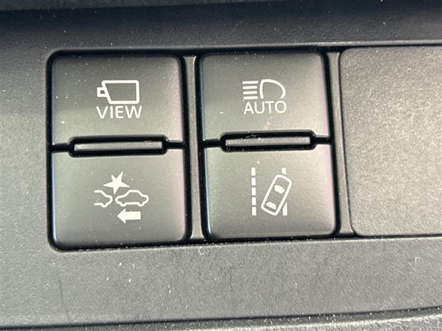 シエンタ G クエロ トヨタセーフティーセンス 純正ナビ パノラミックビューモニター 両側パワースライドドア LEDオートライト ハーフレザーシート シートヒーター 純正15インチアルミ ステアリングヒーター ETC 禁煙(8枚目)