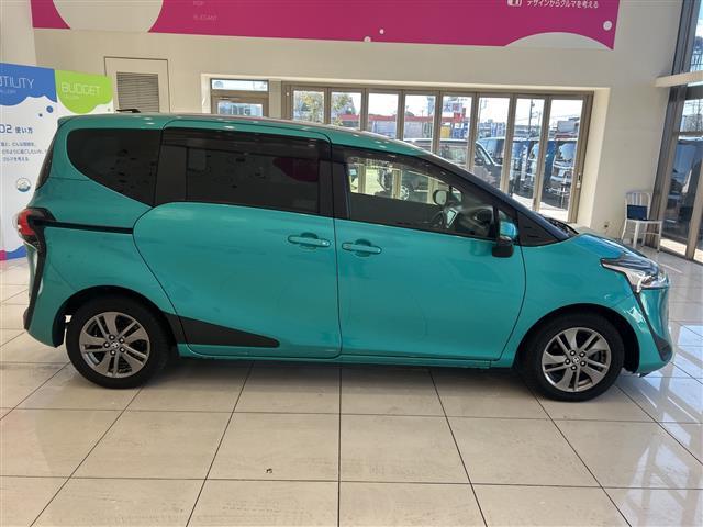 シエンタ G クエロ トヨタセーフティーセンス 純正ナビ パノラミックビューモニター 両側パワースライドドア LEDオートライト ハーフレザーシート シートヒーター 純正15インチアルミ ステアリングヒーター ETC 禁煙(21枚目)