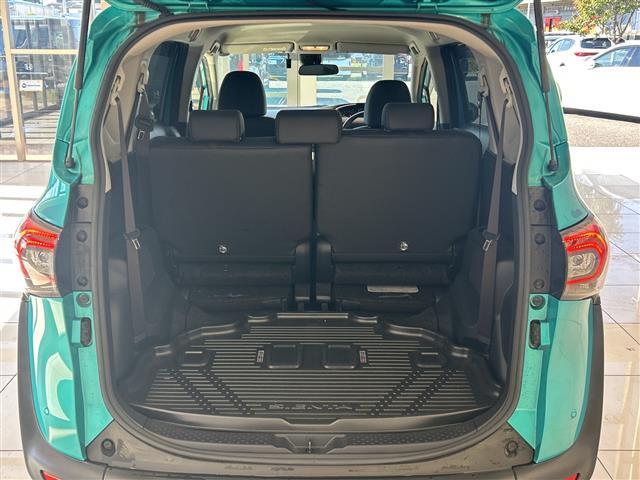 シエンタ G クエロ トヨタセーフティーセンス 純正ナビ パノラミックビューモニター 両側パワースライドドア LEDオートライト ハーフレザーシート シートヒーター 純正15インチアルミ ステアリングヒーター ETC 禁煙(30枚目)