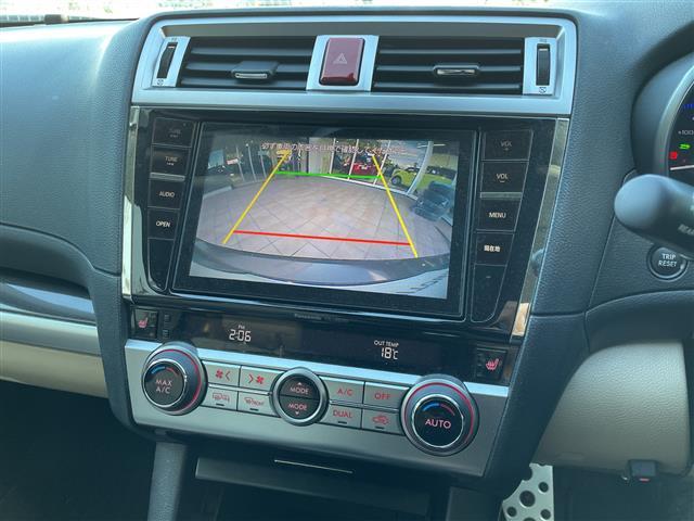 レガシィアウトバック リミテッド アイサイト サンルーフ 純正8インチナビ フルセグTV バックカメラ パワーバックドア レーダークルーズコントロール LED レザーシート パワーシート シートヒーター ETC 禁煙車(5枚目)