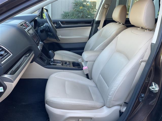 レガシィアウトバック リミテッド アイサイト サンルーフ 純正8インチナビ フルセグTV バックカメラ パワーバックドア レーダークルーズコントロール LED レザーシート パワーシート シートヒーター ETC 禁煙車(12枚目)