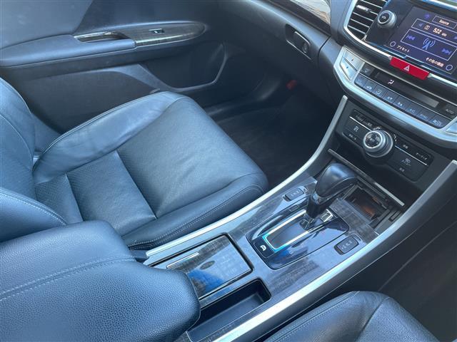 アコードハイブリッド ＬＸ（10枚目）