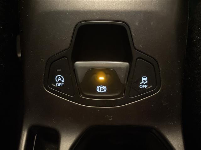 ジープ・レネゲード リミテッド　サンルーフ　純正ナビ　フルセグＴＶ　バックカメラ　クルーズコントロール　ＬＥＤ　レザーシート　パワーシート　シートヒーター　ステアリングヒーター　純正１７インチＡＷ　プッシュスタート　ＥＴＣ　禁煙車（28枚目）