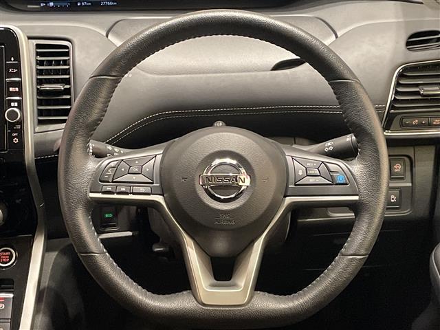 セレナ ハイウェイスター VセレクションII プロパイロット 純正ナビ フルセグTV アラウンドビューモニター フリップダウンモニター 両側パワースライドドア LED インテリジェントルームミラー Pスタート ETC 禁煙車(9枚目)