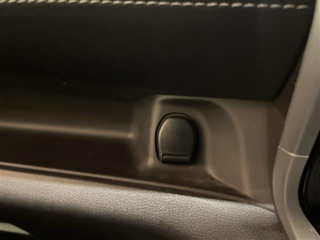 セレナ ハイウェイスター VセレクションII プロパイロット 純正ナビ フルセグTV アラウンドビューモニター フリップダウンモニター 両側パワースライドドア LED インテリジェントルームミラー Pスタート ETC 禁煙車(14枚目)