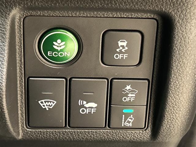 ヴェゼル ハイブリッドZ・ホンダセンシング 純正8インチナビ バックカメラ レーダークルーズコントロール ハーフレザーシート シートヒーター LEDオートライト 純正17インチアルミホイール ルーフレール ステアリングスイッチ ビルトインETC(8枚目)