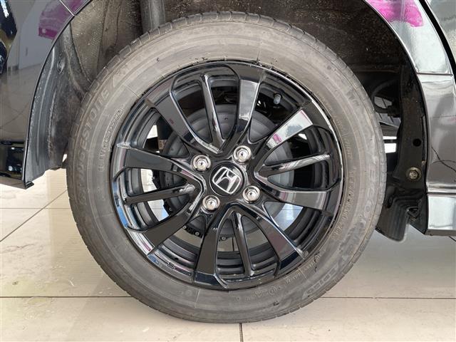 N-BOXカスタム L スタイル+ブラック ホンダセンシング 純正8インチメモリナビ バックカメラ 両側パワースライドドア レーダークルーズコントロール LEDオートライト シートヒーター 純正14インチアルミホイール 電子パーキング 禁煙車(26枚目)