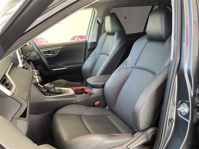 RAV4 アドベンチャー オフロードパッケージ トヨタセーフティーセンス 純正ナビ付ディスプレイオーディオ パノラミックビューモニター クルーズコントロール LEDオートライト 革シート 純正18インチアルミホイール ETC 禁煙車(12枚目)