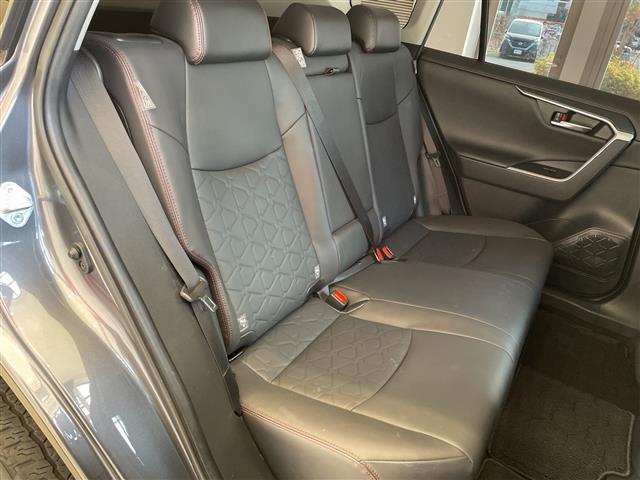 RAV4 アドベンチャー オフロードパッケージ トヨタセーフティーセンス 純正ナビ付ディスプレイオーディオ パノラミックビューモニター クルーズコントロール LEDオートライト 革シート 純正18インチアルミホイール ETC 禁煙車(13枚目)