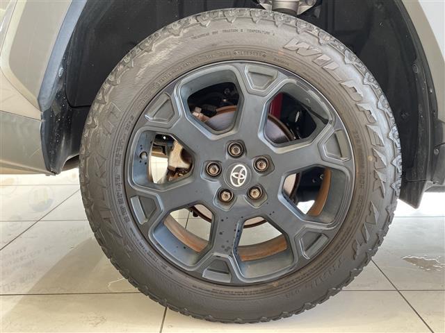 RAV4 アドベンチャー オフロードパッケージ トヨタセーフティーセンス 純正ナビ付ディスプレイオーディオ パノラミックビューモニター クルーズコントロール LEDオートライト 革シート 純正18インチアルミホイール ETC 禁煙車(26枚目)