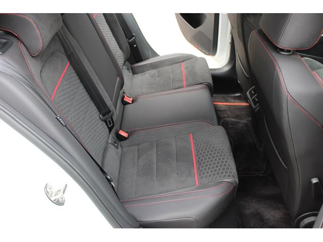ゴルフGTI パフォーマンス 最終モデル 1オーナー 禁煙車 走行23500km 限定車 245馬力 デジタルメーター 9.2インチDiscoverPro DCCパッケージ ブラインドスポット 360°全方位カメラ 地デジ(9枚目)