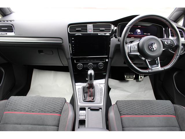 ゴルフGTI パフォーマンス 最終モデル 1オーナー 禁煙車 走行23500km 限定車 245馬力 デジタルメーター 9.2インチDiscoverPro DCCパッケージ ブラインドスポット 360°全方位カメラ 地デジ(13枚目)