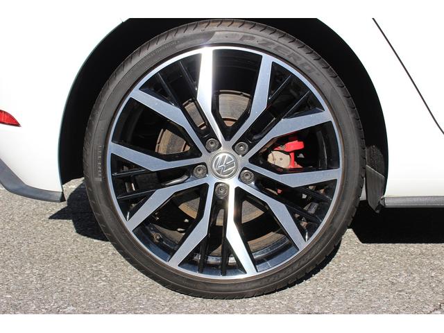 ゴルフGTI パフォーマンス 最終モデル 1オーナー 禁煙車 走行23500km 限定車 245馬力 デジタルメーター 9.2インチDiscoverPro DCCパッケージ ブラインドスポット 360°全方位カメラ 地デジ(42枚目)