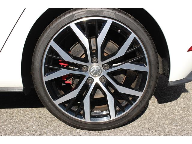 ゴルフGTI パフォーマンス 最終モデル 1オーナー 禁煙車 走行23500km 限定車 245馬力 デジタルメーター 9.2インチDiscoverPro DCCパッケージ ブラインドスポット 360°全方位カメラ 地デジ(43枚目)