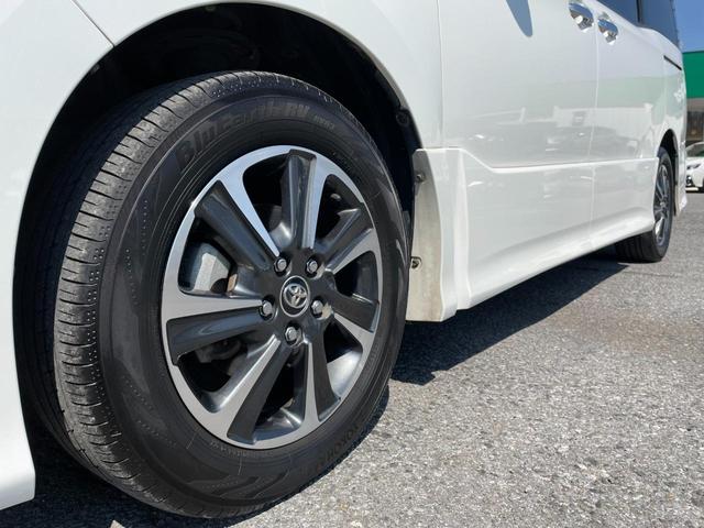 ヴォクシー ＺＳ　煌　トヨタセーフティーセンス　純正ＳＤナビ　バックカメラ　両後パワースライドドア　クルーズコントロール　スマートキー　バックドアイージークローザー　ＬＥＤライト　フォグランプ　ＥＴＣ　純正１６インチアルミ（45枚目）