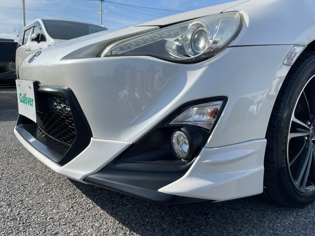 ８６ ＧＴ　６ＭＴ　ＴＲＤエアロ　ＴＲＤマフラー　純正ＳＤナビ　バックカメラ　スマートキー　純正１７インチアルミホイール　純正キセノンヘッドライト　フォグランプ　純正ドライブレコーダー　ＥＴＣ　ドアバイザー（39枚目）