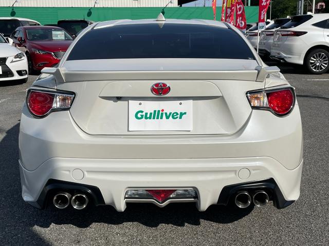 ８６ ＧＴ　６ＭＴ　ＴＲＤエアロ　ＴＲＤマフラー　純正ＳＤナビ　バックカメラ　スマートキー　純正１７インチアルミホイール　純正キセノンヘッドライト　フォグランプ　純正ドライブレコーダー　ＥＴＣ　ドアバイザー（47枚目）